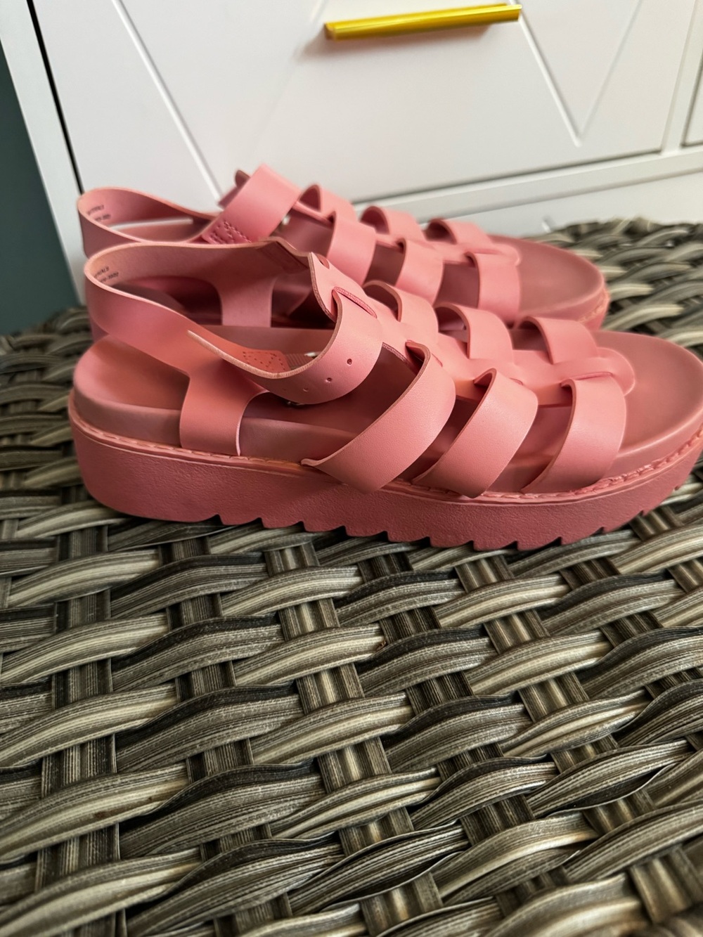 GIRLS Art Class Pink Platform Gladistor Cage Strappy Sandals 4
